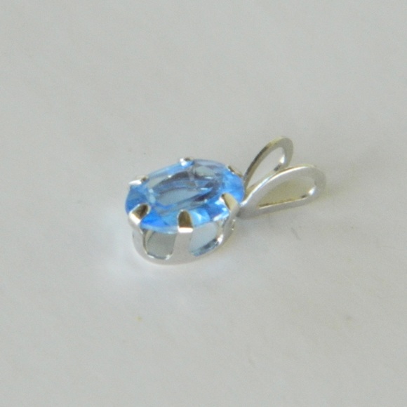 Solid 14k White Gold Blue Topaz Pendant - Picture 5 of 5